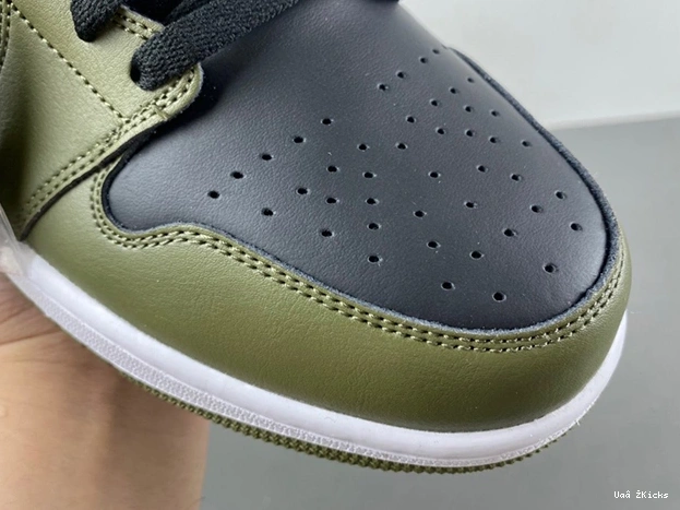 Lightweight 7 Jordan DQ8426-  3096 Olive White 1 Mid Black 0820